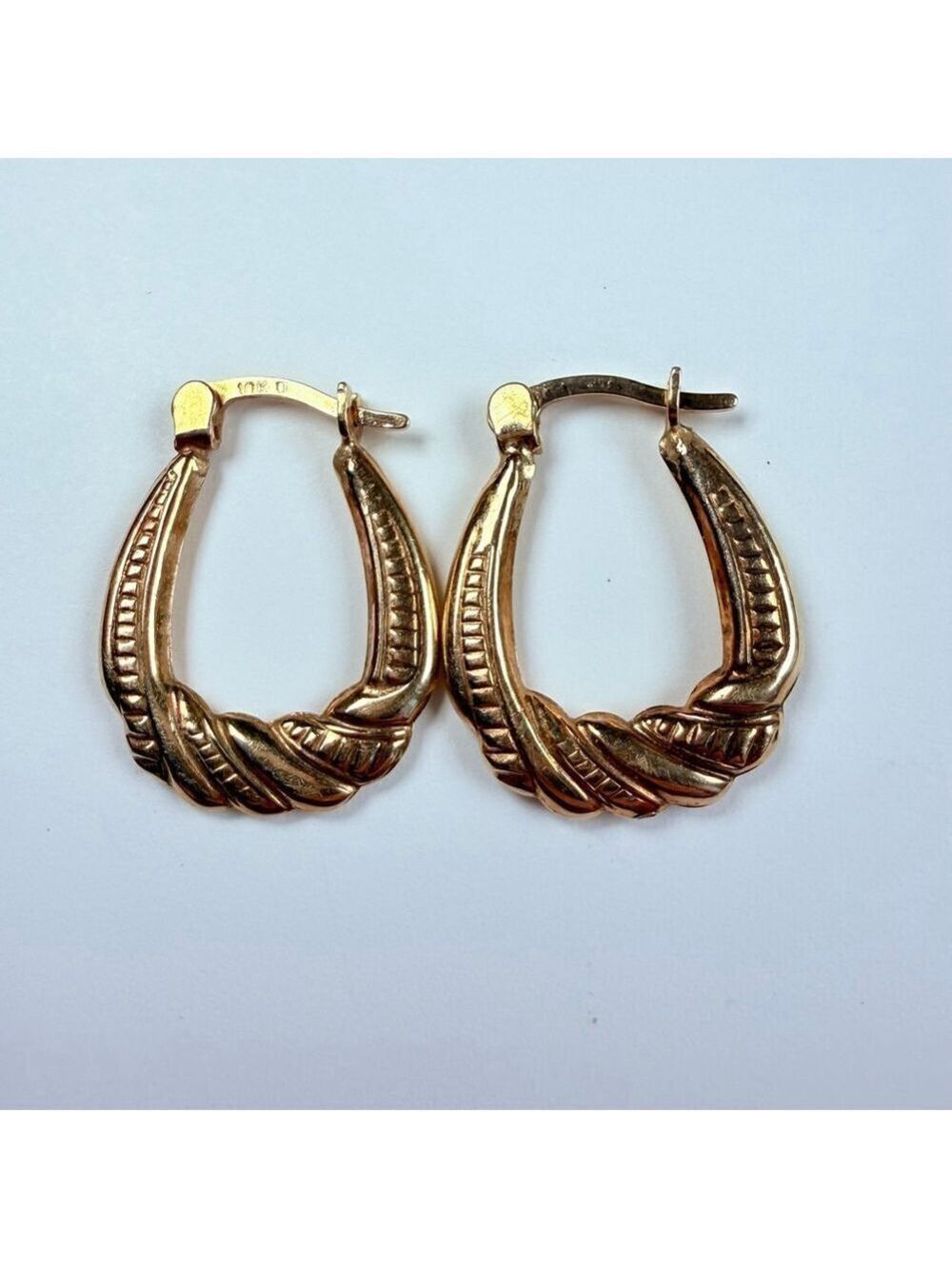 10K Solid Yellow Gold Oval Textured Twist Fancy Hoop Vintage 15MM Earrings
